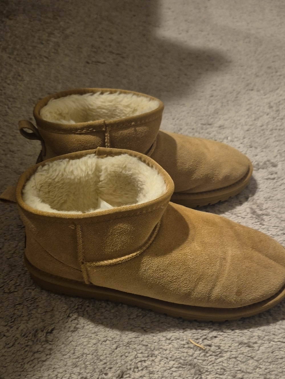 Classic Short Winter Shearling Boots - Chestnut - Womens 10.5